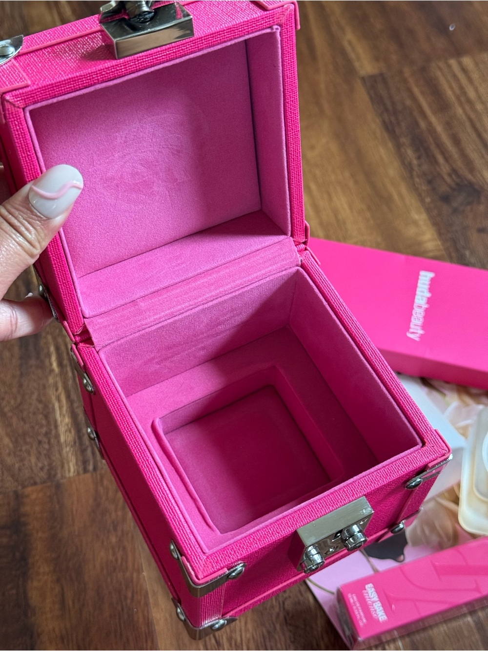 Huda Beauty Bundle • check photos carefully - Picture 17 of 17